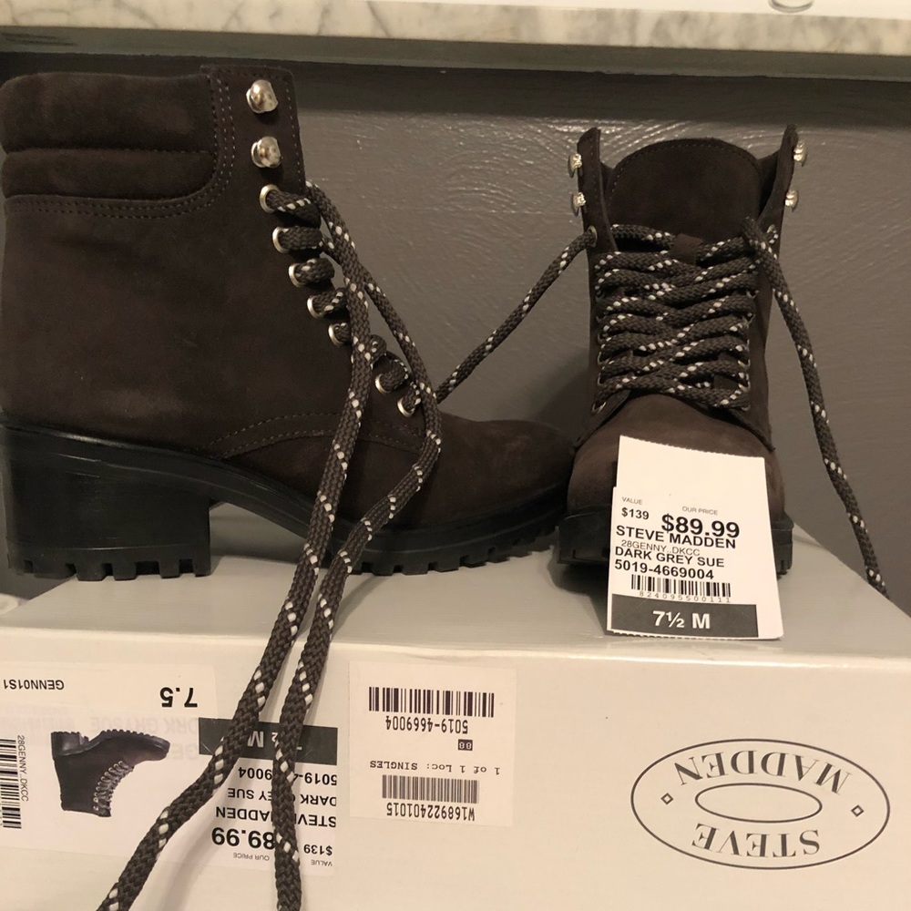 Steve Madden Gray Suede Boots